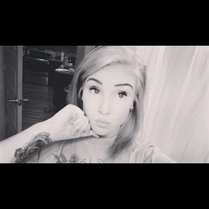 Meet your Posher, Raven-nicole